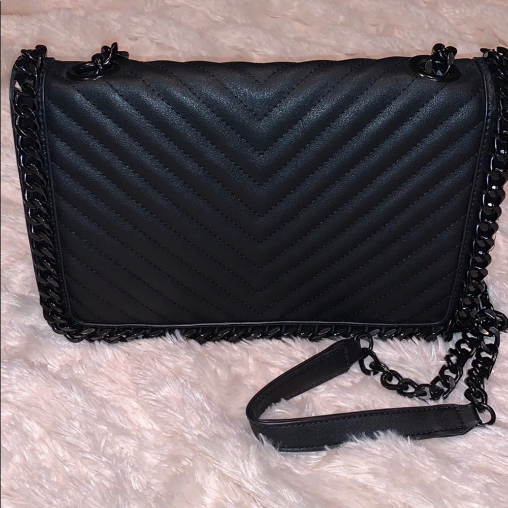 CROSSBODY HANDBAG